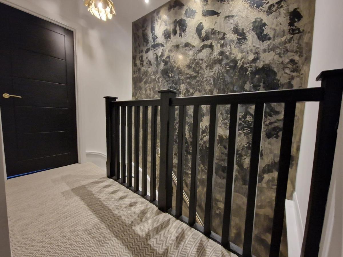 3 Bedroom Stylish Home Merthyr Merthyr Tydfil Exterior foto